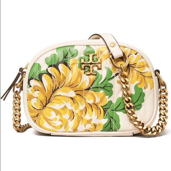 Tory Burch Kira Quilted Camera Bag - Picture 2 of 7